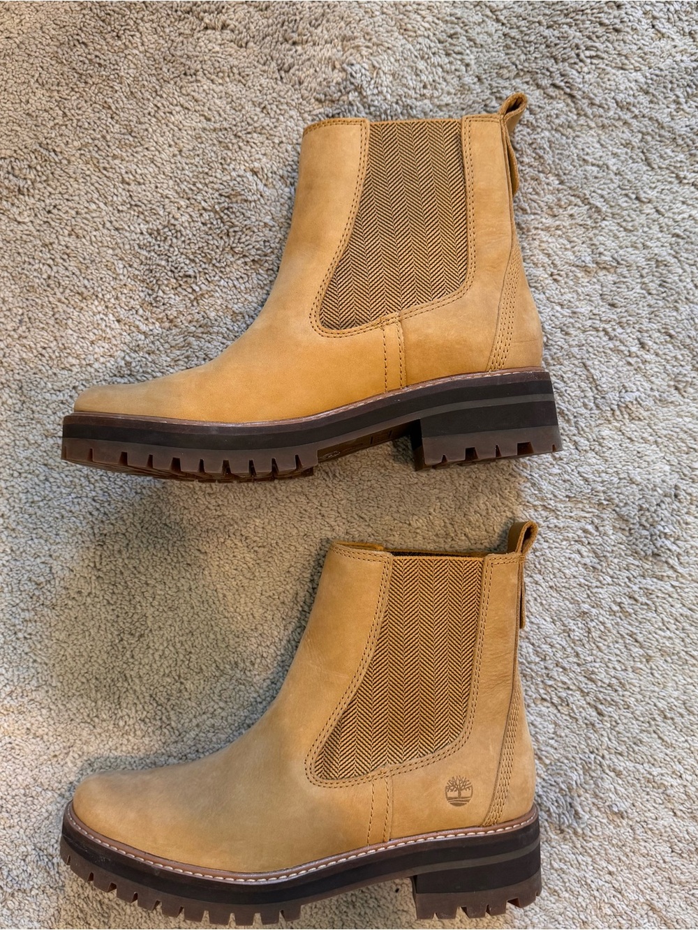 Timberland Boots - Picture 2 of 5